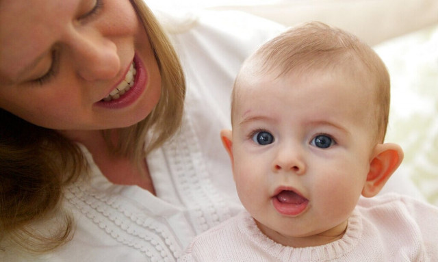 Βρετανία: Έλεγχος στο DNA 100.000 νεογέννητων για σπάνιες νόσους