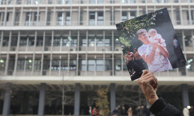 Θάνατος 16χρονου Ρομά: Ο φόβος για επεισόδια και η κηδεία του