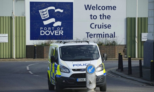 Mάγχη: Τουλάχιστον 3 νεκροί σε ναυάγιο σκάφους με μετανάστες