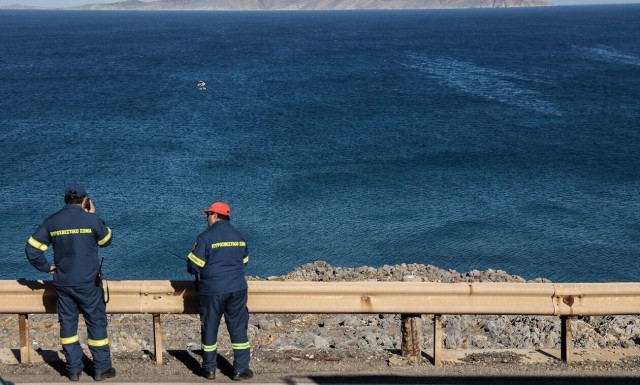 Single-engine aircraft crashes into sea near Heraklion - One killed