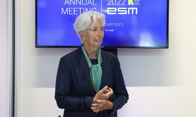 «Γεράκια» vs «Περιστέρια» ισοπαλία! Στις 50 μονάδες η αύξηση στα επιτόκια