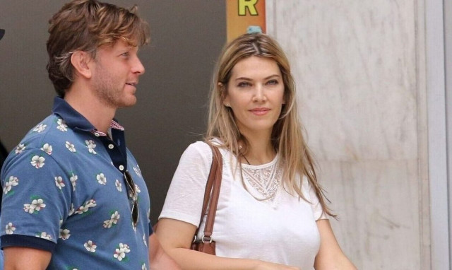 Καϊλή: Το οικόπεδο 300.000 ευρώ που αγόρασε με τον Τζόρτζι στην Πάρο