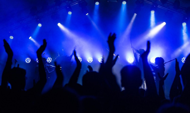 Λονδίνο: Βουλευτές πήγαιναν σε αποστολές και έκαναν σεξοτουρισμό