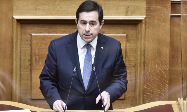 Μηταράκης: Υπάρχουν ΜΚΟ που κάνουν παράνομη διακίνηση μεταναστών