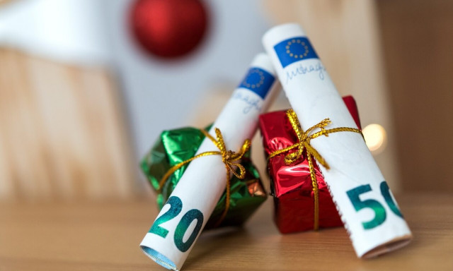 Πληρωμές συντάξεων, επιταγής ακρίβειας, επιδομάτων - Οι δικαιούχοι