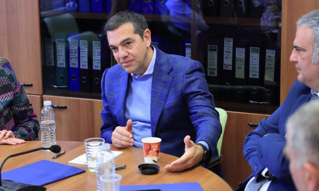 ΣΥΡΙΖΑ: «Εκλογική προετοιμασία» - Οι κινήσεις Τσίπρα μέχρι τις γιορτές