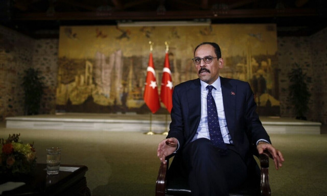 Το παράδοξο της συνάντησης Καλίν – Μπούρα