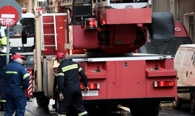Φωτιά τώρα σε διαμέρισμα στο Ελληνικό