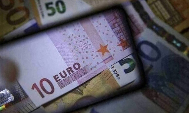 Σταδιακές αυξήσεις στα επιτόκια προθεσμιακών καταθέσεων