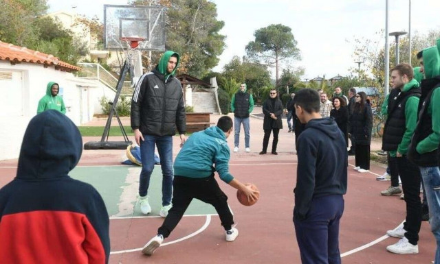 Παναθηναϊκός: Δίπλα στα Παιδικά Χωριά SOS το «τριφύλλι»