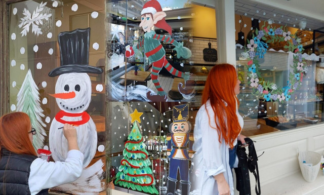 Μαθήτρια του Μυταρά μετέτρεψε τη Χαλκίδα σε χριστουγεννιάτικο καμβά