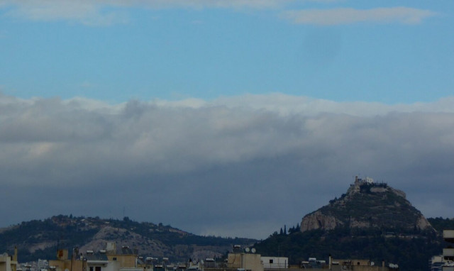 Καιρός: Ανεβαίνει ξανά η θερμοκρασία - Το κρύο μένει στα ορεινά