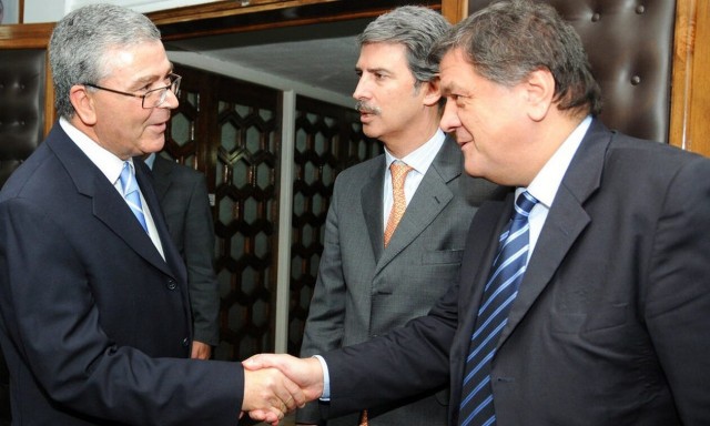 Qatar Gate: «O σώζων εαυτόν σωθήτω» - O Παντσέρι «καίει» ευρωβουλευτές