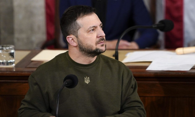 Με ένα μάλλινο πουλοβεράκι τσέπωσε 45 δισ. και patriot