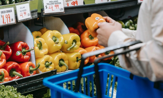 Βρετανία: Στα ύψη το κόστος των τροφίμων - Μειώνουν γεύματα οι πολίτες