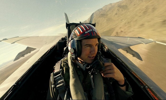 Χριστούγεννα στην COSMOTE TV με το Top Gun: Maverick σε Α'