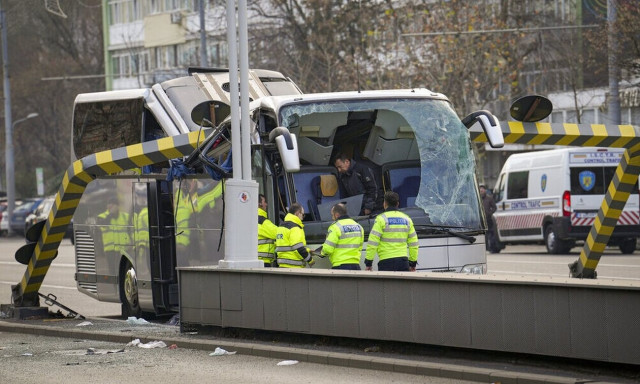 Τραγωδία με Έλληνες -Ρουμανία: Συγκλονιστικές εικόνες από το δυστύχημα
