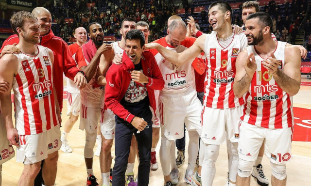 Νόβακ Τζόκοβιτς: Αποθέωσε τον Ερυθρό Αστέρα για το «διπλό» στο ΣΕΦ!