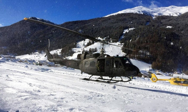 Χιονοστιβάδα στην Αυστρία: Βρέθηκαν σώοι 8 σκιέρ- Αναζητούνται άλλοι 2