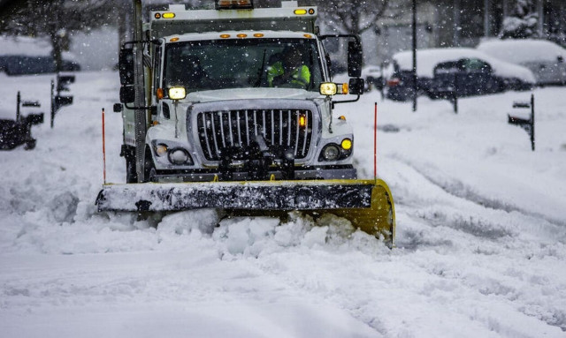 ΗΠΑ: Σαρώνει η φονική χιονοθύελλα - Τουλάχιστον 17 οι νεκροί