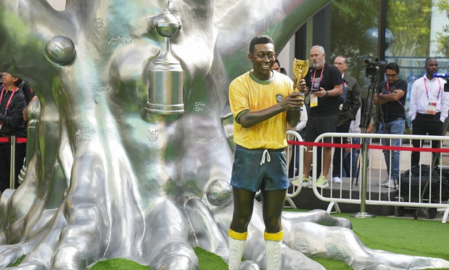 Κρίσιμες ώρες για τον Πελέ