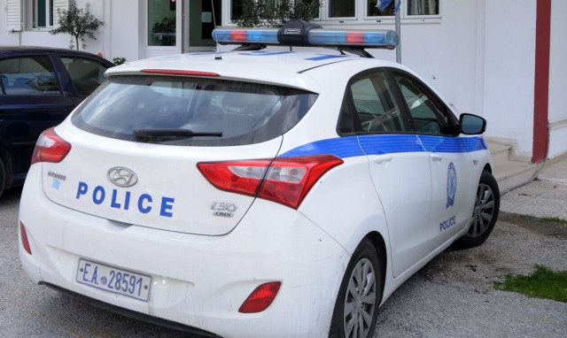 Ιστιαία: Βγήκε στο δρόμο και απειλούσε με μαχαίρι τους περαστικούς