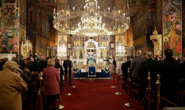 Live η Θεία Λειτουργία των Χριστουγέννων