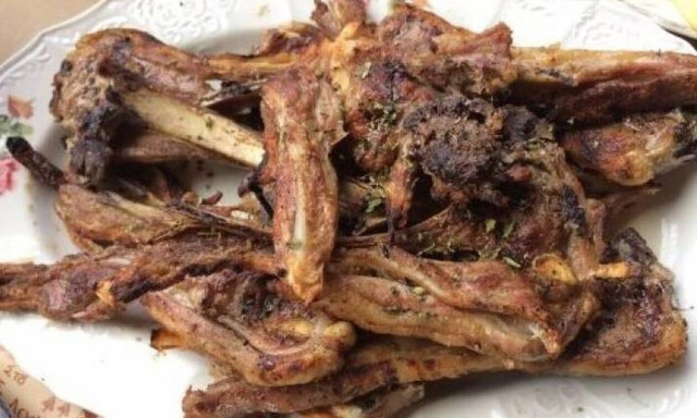 Σάρωσαν τα παϊδάκια στα 50 καλύτερα πιάτα του κόσμου