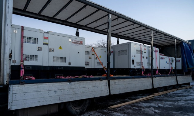 Ουκρανία: 41 γεννήτριες από το Καζακστάν στο Κίεβο