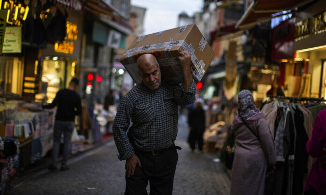 Τουρκία: Ο Ερντογάν κατήργησε τα όρια ηλικίας συνταξιοδότησης