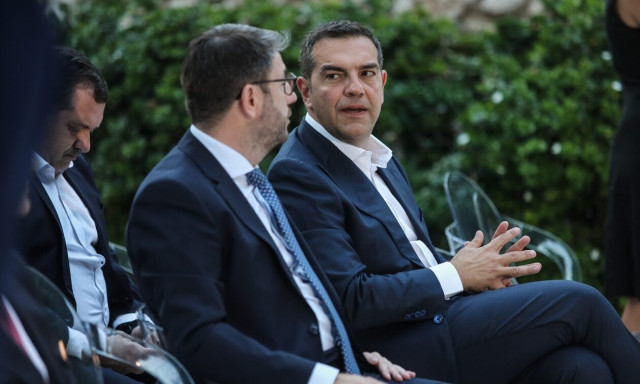 ΣΥΡΙΖΑ-ΠΑΣΟΚ: «Ισπανική επίθεση» εναντίον Μητσοτάκη