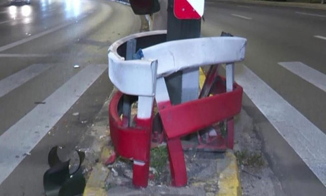 Σοκαριστικό τροχαίο στην Κηφισίας - Δύο νεκροί