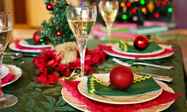 Πόσο θα πληρώσουμε για το τραπέζι της πρωτοχρονιάς