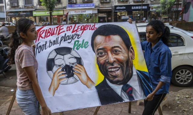 Πελέ: Η Σάντος αποσύρει τη φανέλα με το νούμερο 10