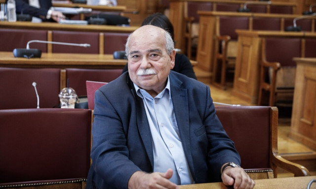 Στο νοσοκομείο ο Νίκος Βούτσης με κολπική μαρμαρυγή