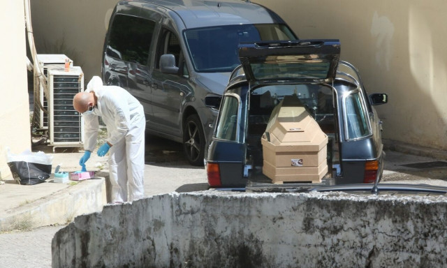 «Λουκέτο» στο νεκροτομείο Πειραιά γιατί δεν υπάρχει νεκροτόμος