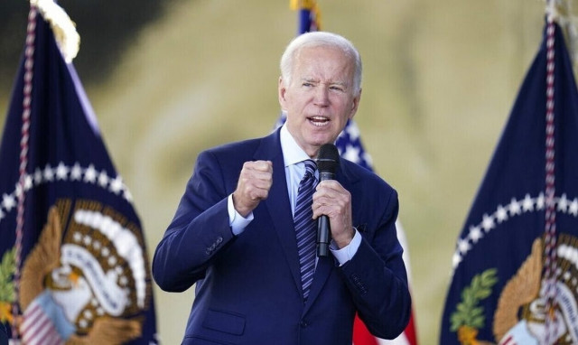 Μπάιντεν: Ο Πούτιν αναζητεί «οξυγόνο» με την εκεχειρία 36 ωρών