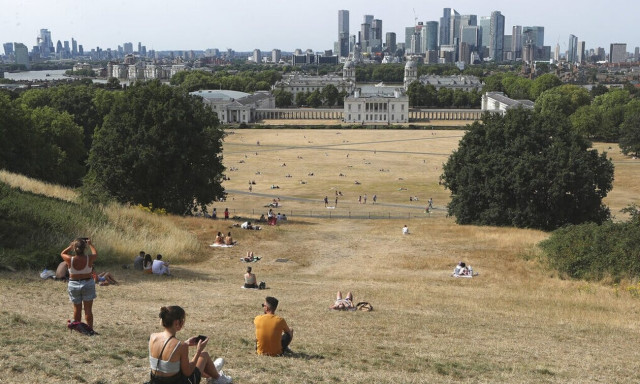 Ρεκόρ θερμοκρασίας κατέγραψε η Βρετανία το 2022