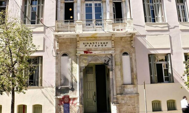 Ηράκλειο: Ζηλιάρης πρώην μπούκαρε σε σπίτι 37χρονης -Έψαχνε τον εραστή