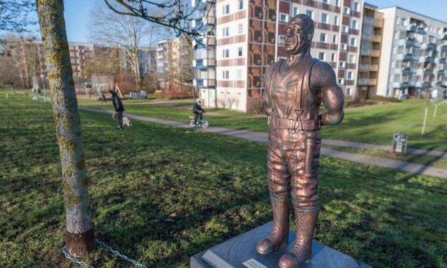 Γερμανία: Έκλεψαν το άγαλμα του τραγουδιστή των Rammstein