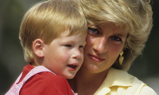 Πρίγκιπας Χάρι: Μπήκε στο τούνελ στο Παρίσι που πέθανε η μητέρα του