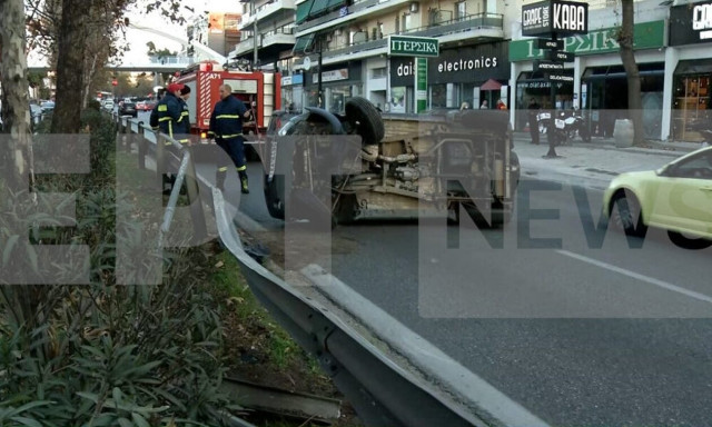 Καραμπόλα τριών οχημάτων στην Αγία Παρασκευή