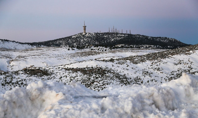 Σάκης Αρναούτογλου: Πού θα πέσουν χιόνια την Τρίτη (10/01)