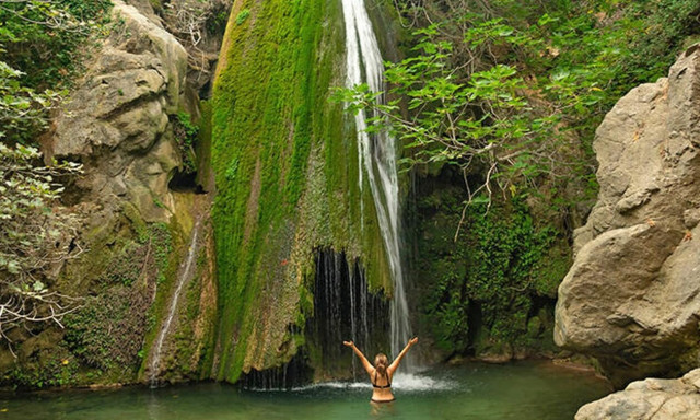 Οι 6 καταρράκτες της Κρήτης που ΠΡΕΠΕΙ να αντικρύσεις στη ζωή σου!
