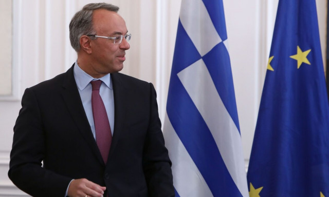 Συνάντηση Σταϊκούρα με εργαζόμενους των Ναυπηγείων Σκαραμαγκά