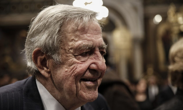 Τέως βασιλιάς Κωνσταντίνος: Νοσηλεύεται για έκτη ημέρα στο νοσοκομείο