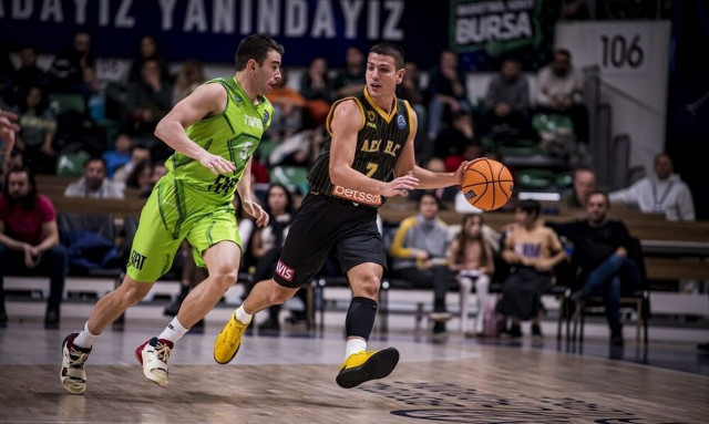 Τόφας – ΑΕΚ 82-85: Παλικαρίσια πρόκριση μέσα στην Τουρκία!