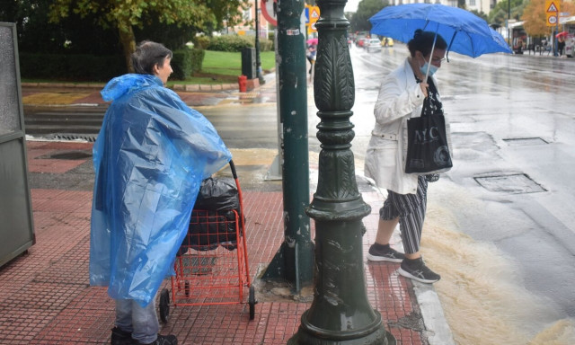 Καιρός: Συνεχίζονται οι καταιγίδες – Πού θα είναι έντονα φαινόμενα