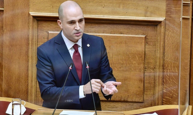 Μπογδάνος: Ο Κωνσταντίνος Β’ πέρασε στην ιστορία – Να ταφεί με τιμές αρχηγού κράτους