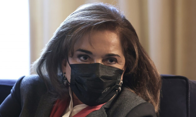 Ντόρα Μπακογιάννη: Η ανάρτησή της για τον θάνατο της κουμπάρας της